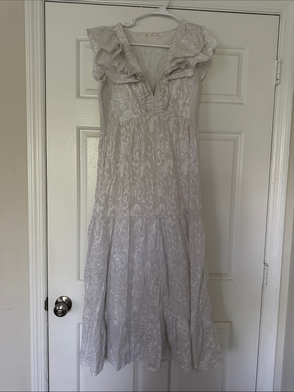 Roller Rabbit White Ruffled V-Neck Midi Dress - Picture 4 of 8